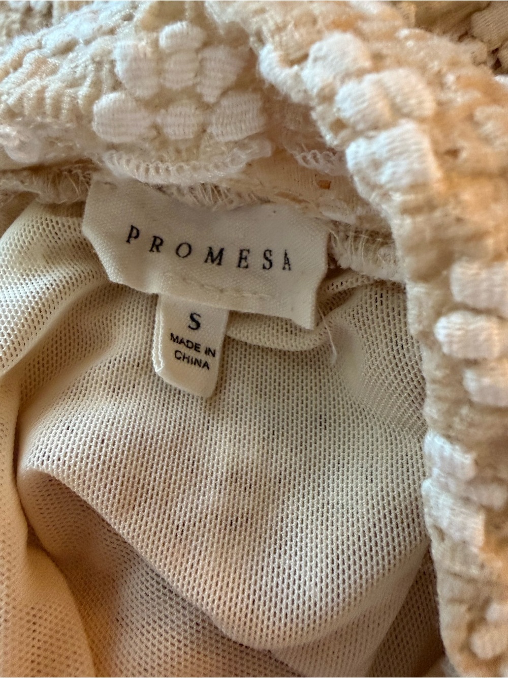 Promesa Cream and White Floral Lace Long Sleeve Mock Neck Top Small - Picture 2 of 4